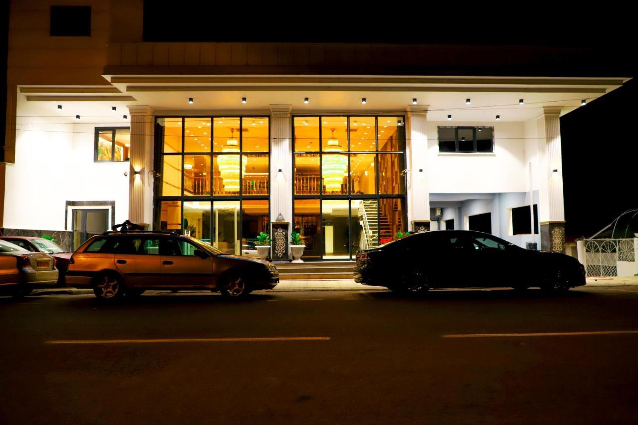 United Hotel International Yaoundé Exterior foto
